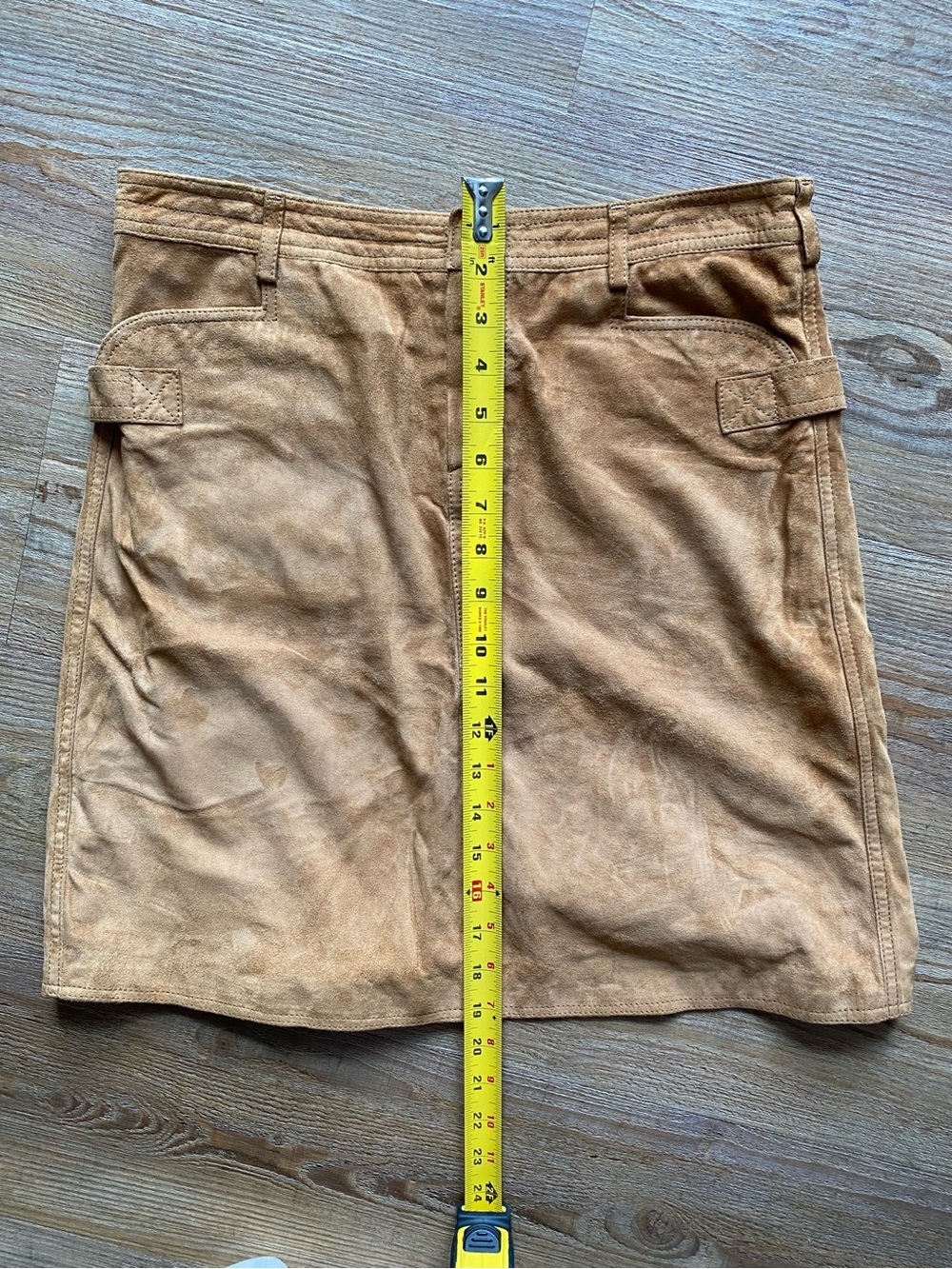 Dolce and Gabbana - Women's Tan Suede Skirt - Picture 4 of 8